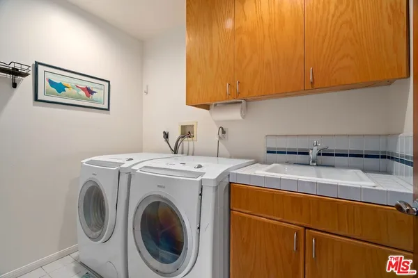 $1,899,000 | 26207 Ingleside Way, Malibu, CA 90265