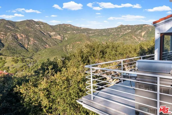 $1,899,000 | 26207 Ingleside Way, Malibu, CA 90265