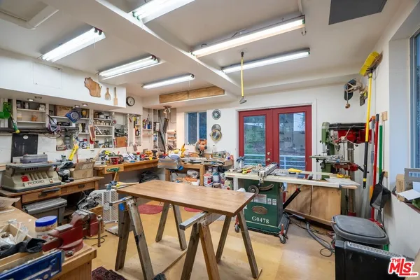 $1,899,000 | 26207 Ingleside Way, Malibu, CA 90265