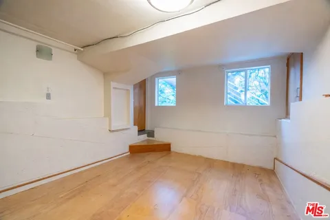 $1,899,000 | 26207 Ingleside Way, Malibu, CA 90265