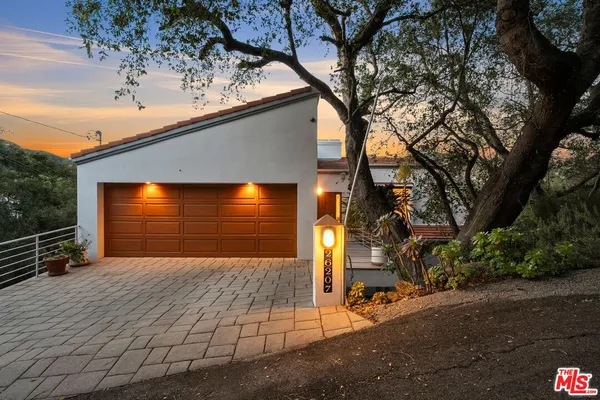 $1,899,000 | 26207 Ingleside Way, Malibu, CA 90265