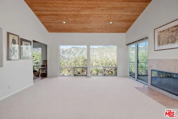$1,899,000 | 26207 Ingleside Way, Malibu, CA 90265