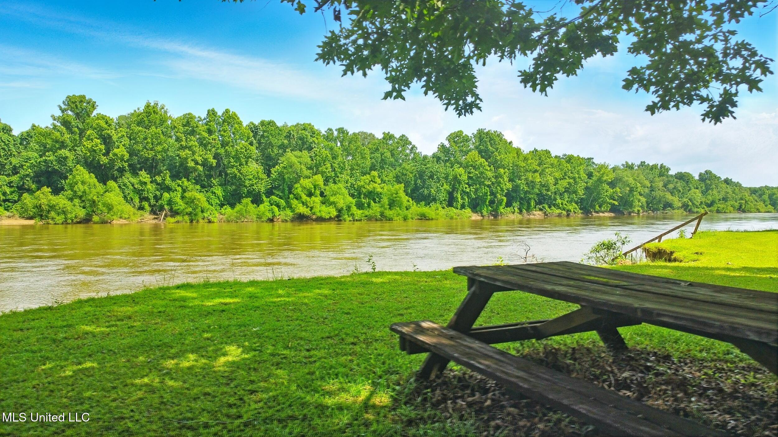 151 Wheatfield Road Poplarville, MS 39470 - Photo 24 of 26 24_picnic table