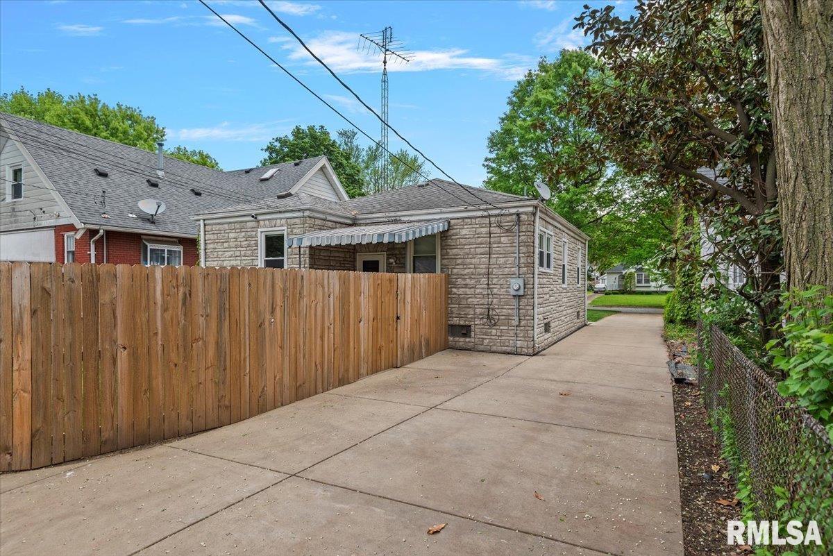 2141 South State Street Springfield, IL 62704 - Photo 32 of 35 Gallery Image 32