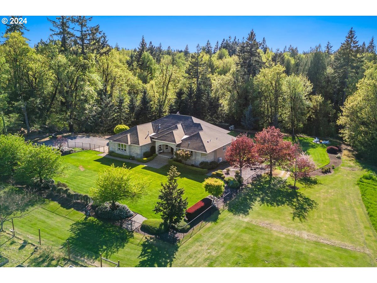 15031 South Beaton Road Oregon City, OR 97045 - Photo 2 of 48 Gallery Image 2