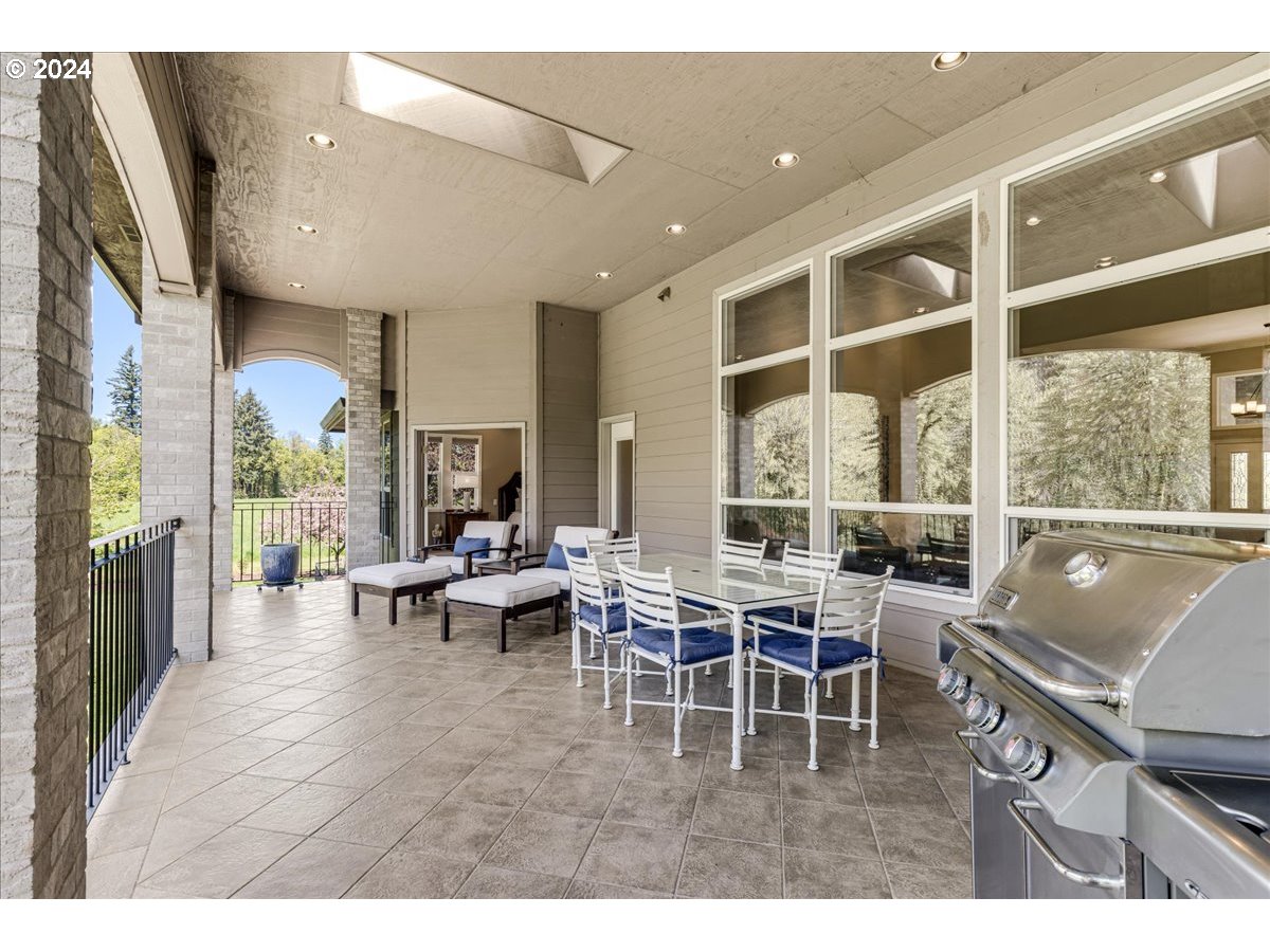 15031 South Beaton Road Oregon City, OR 97045 - Photo 26 of 48 Gallery Image 26