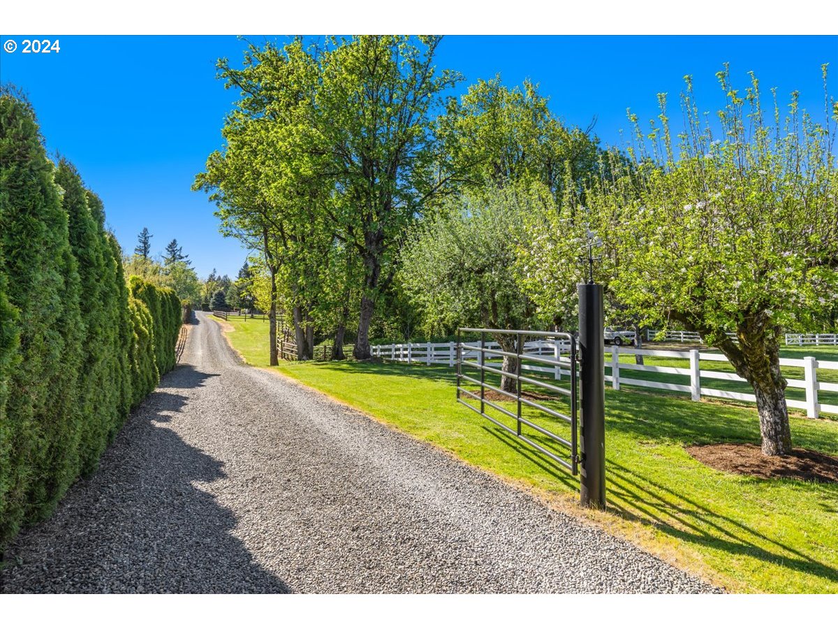 15031 South Beaton Road Oregon City, OR 97045 - Photo 39 of 48 Gallery Image 39