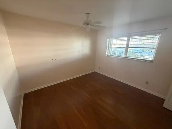 $159,900 | 18081 Southeast Country Club Drive, Unit 121, Tequesta, FL 33469