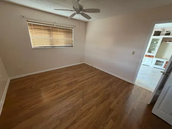 $159,900 | 18081 Southeast Country Club Drive, Unit 121, Tequesta, FL 33469