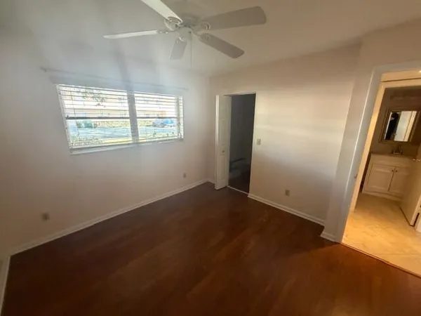 $159,900 | 18081 Southeast Country Club Drive, Unit 121, Tequesta, FL 33469