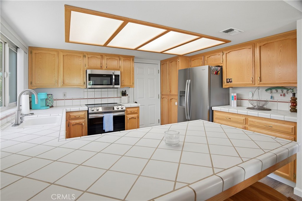 2515 Shoreline Road Bradley, CA 93426 - Photo 16 of 46
