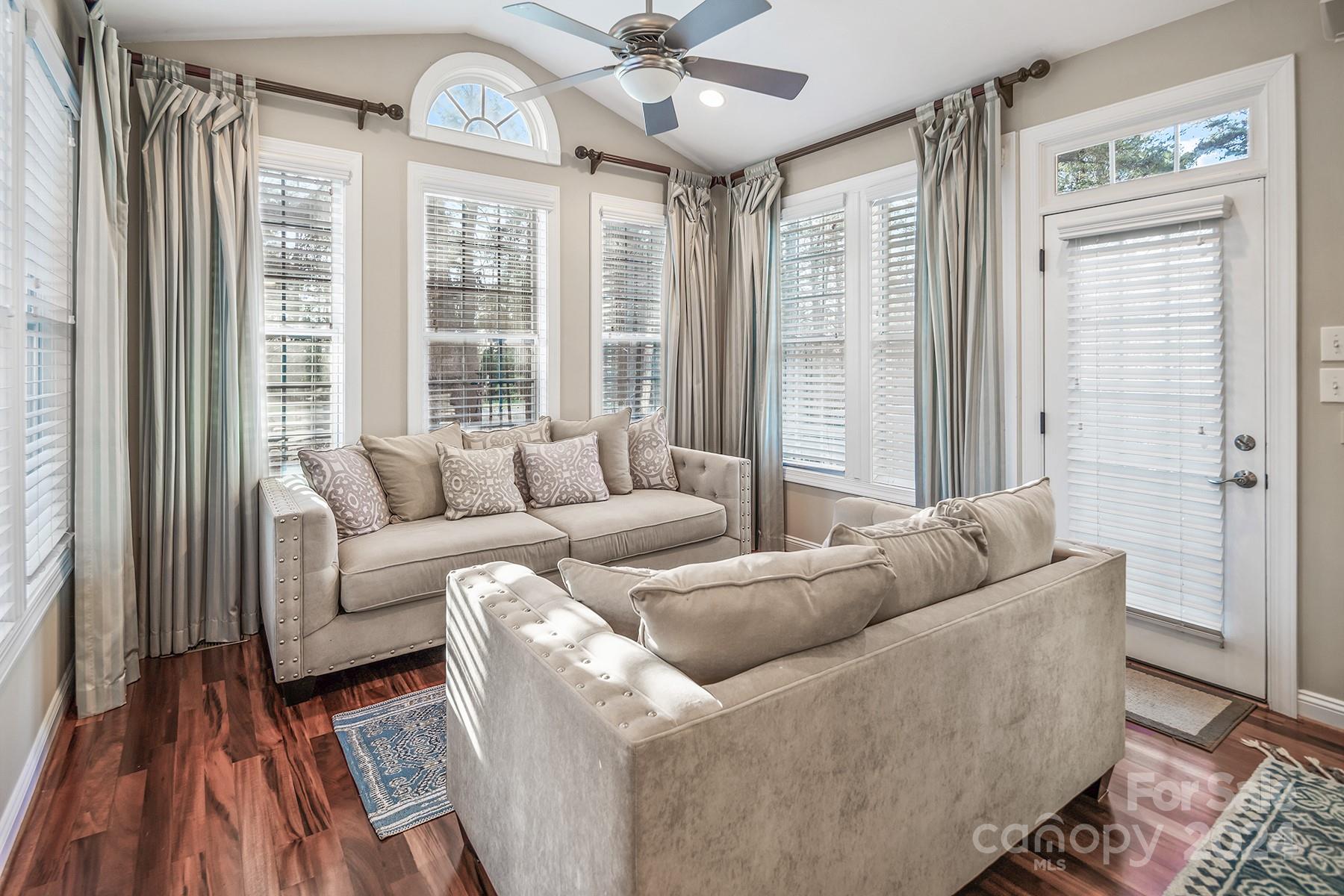 17001 Turtle Point Road Charlotte, NC 28278 - Photo 21 of 48 Gallery Image 21