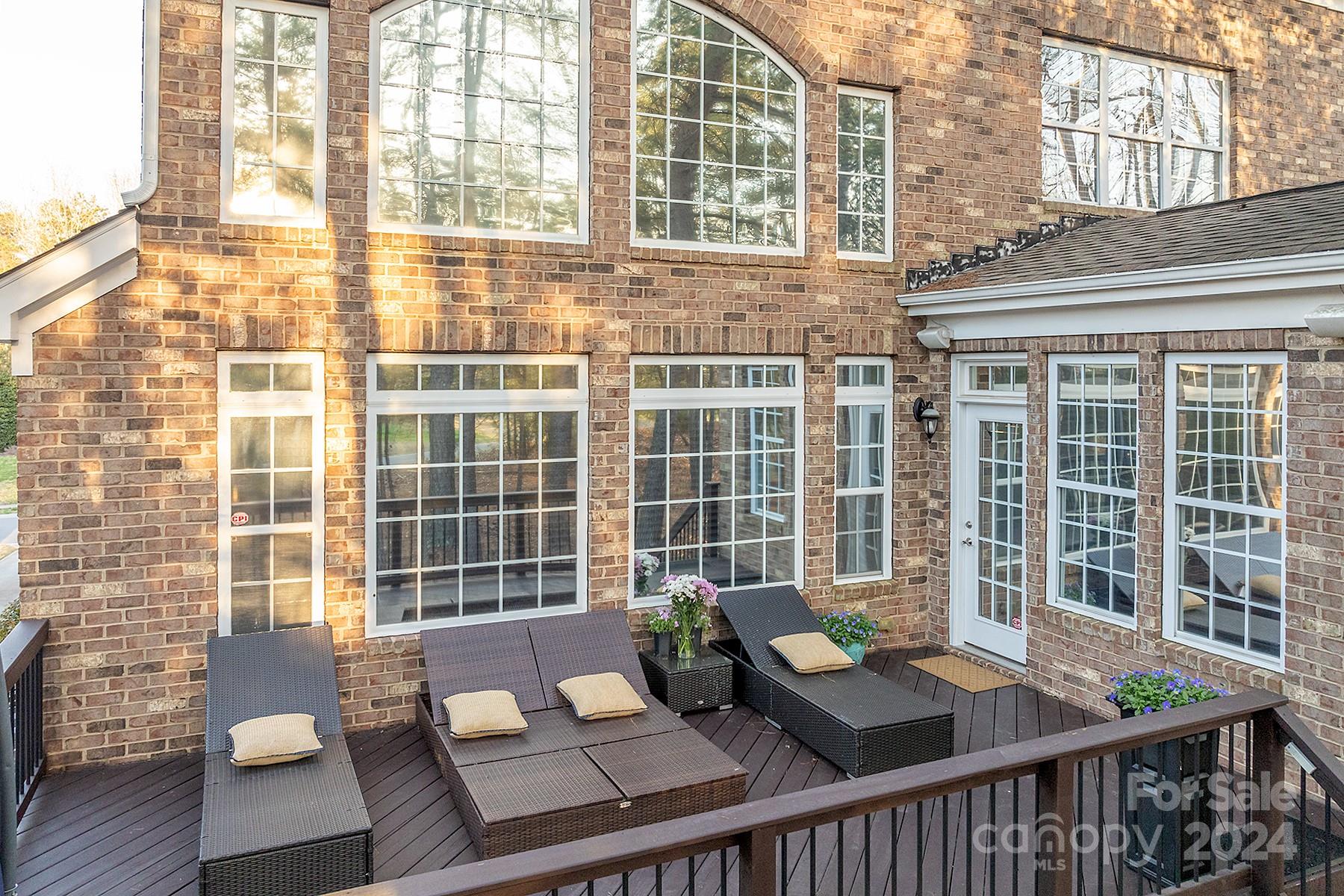 17001 Turtle Point Road Charlotte, NC 28278 - Photo 4 of 48 Gallery Image 4