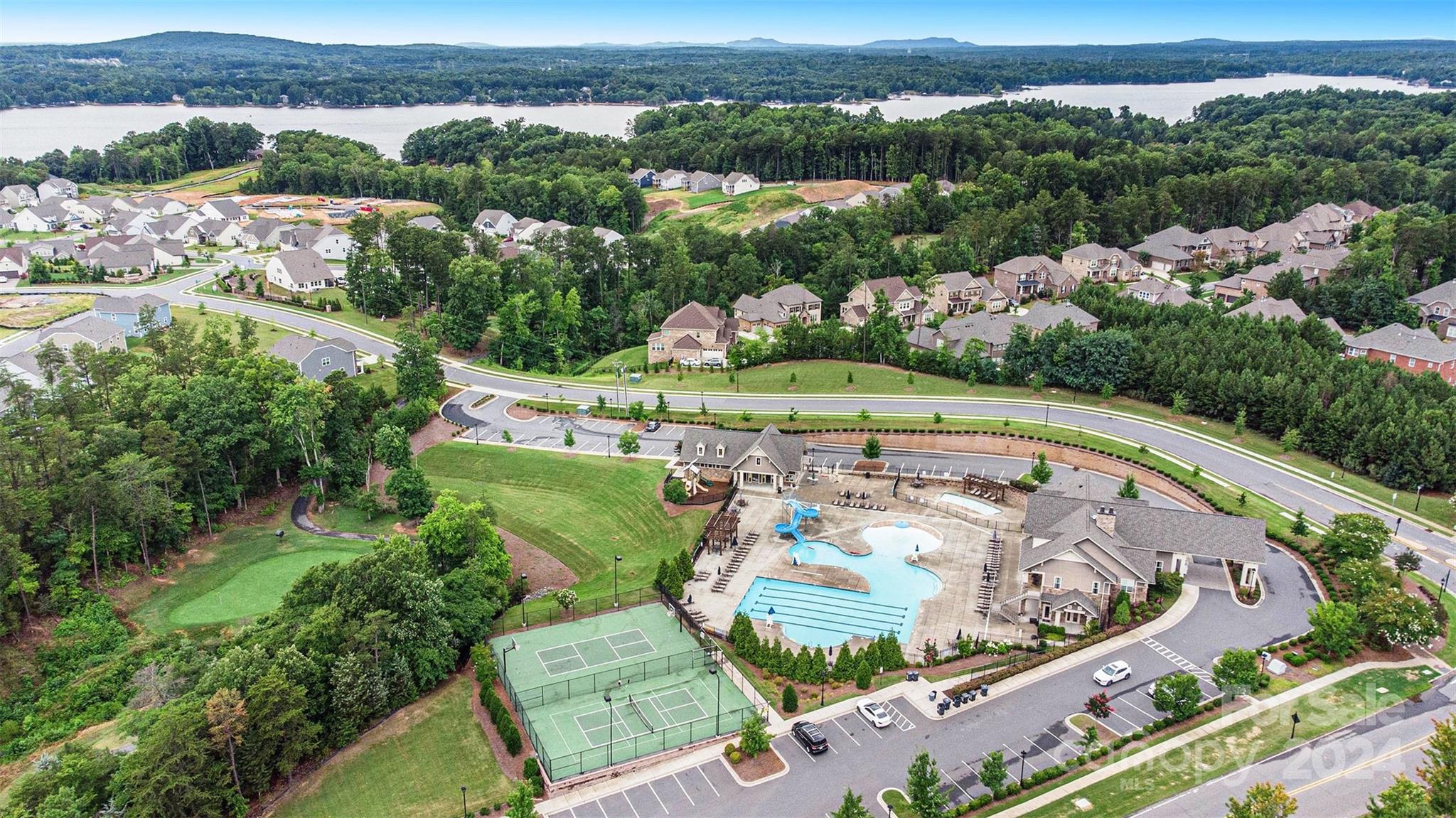 17001 Turtle Point Road Charlotte, NC 28278 - Photo 45 of 48 Gallery Image 45