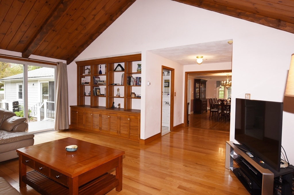 99 Louise Road Braintree, MA 02184 - Photo 19 of 39