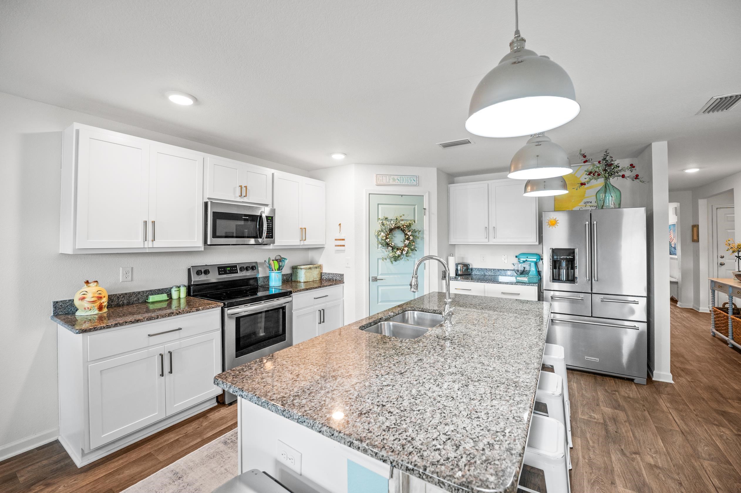 8161 Irwin Loop Daphne, AL 36526 - Photo 5 of 32 Kitchen