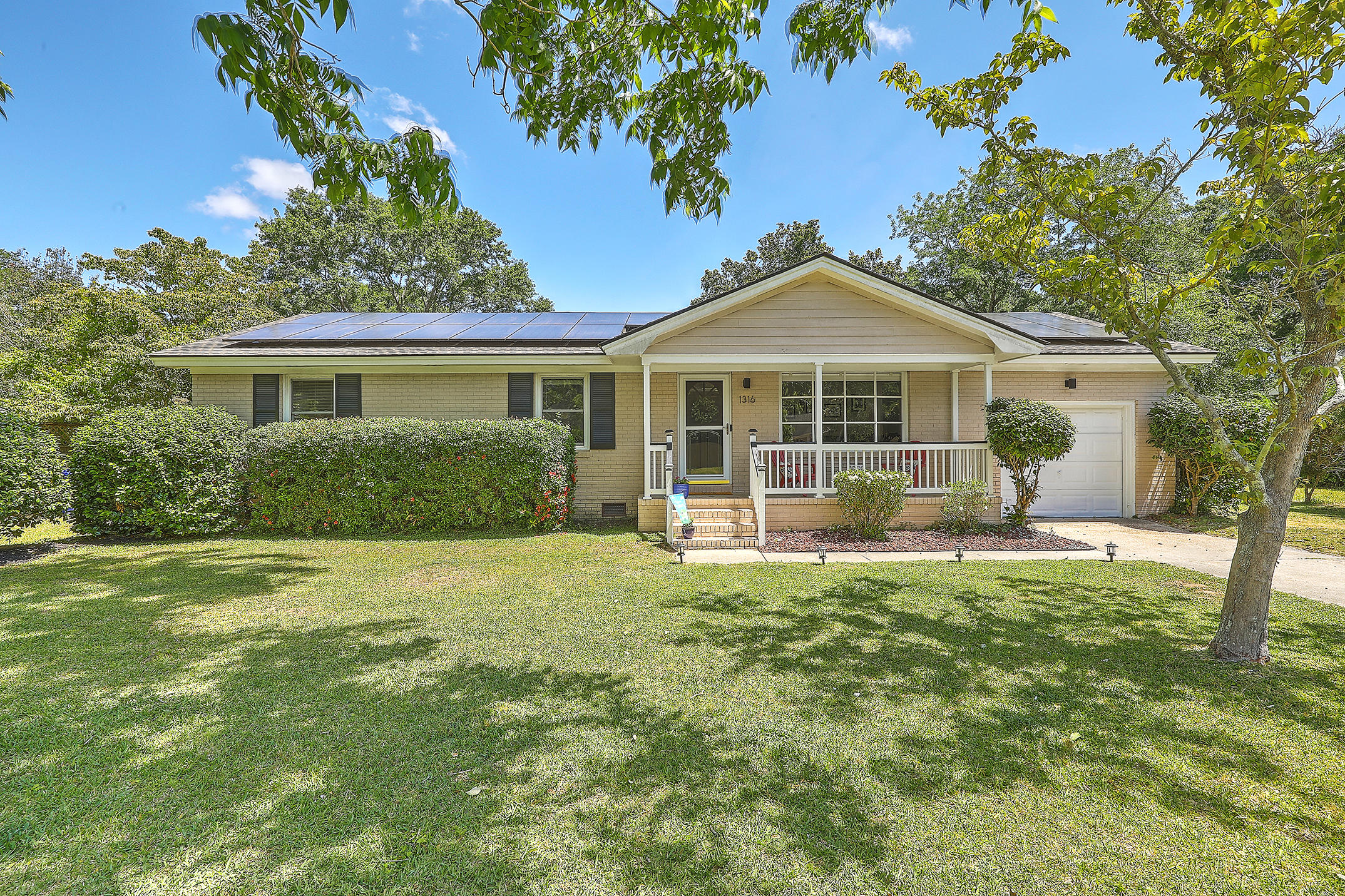 1316 Julian Clark Road Charleston, SC 29412 - Photo 5 of 47 1R3A0040_1_2_3_4_5_6