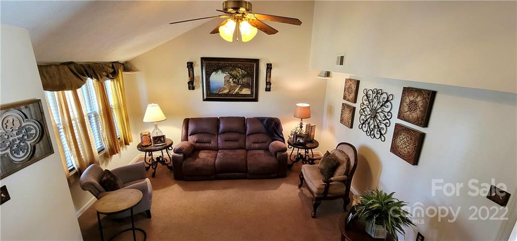 2940 Ridgewood Court Morganton, NC 28655 - Photo 2 of 19 Gallery Image 2