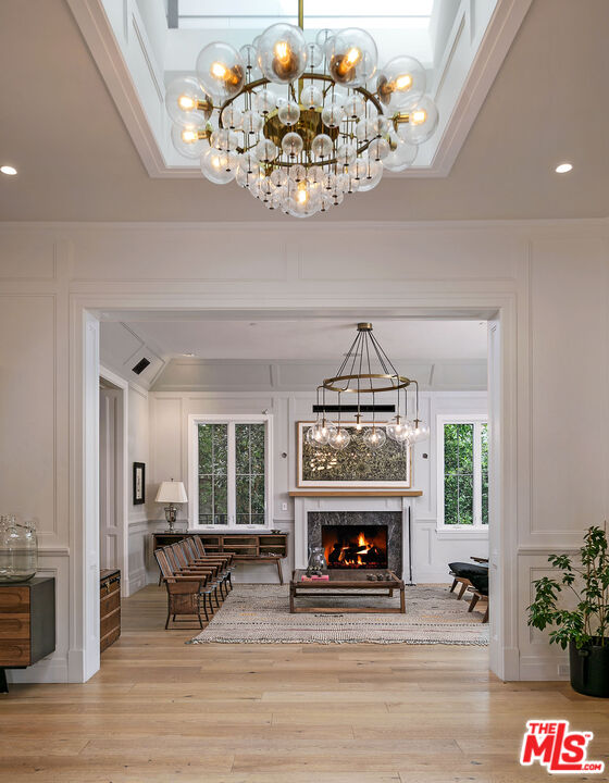 2333 Mandeville Canyon Road Los Angeles, CA 90049 - Photo 3 of 17