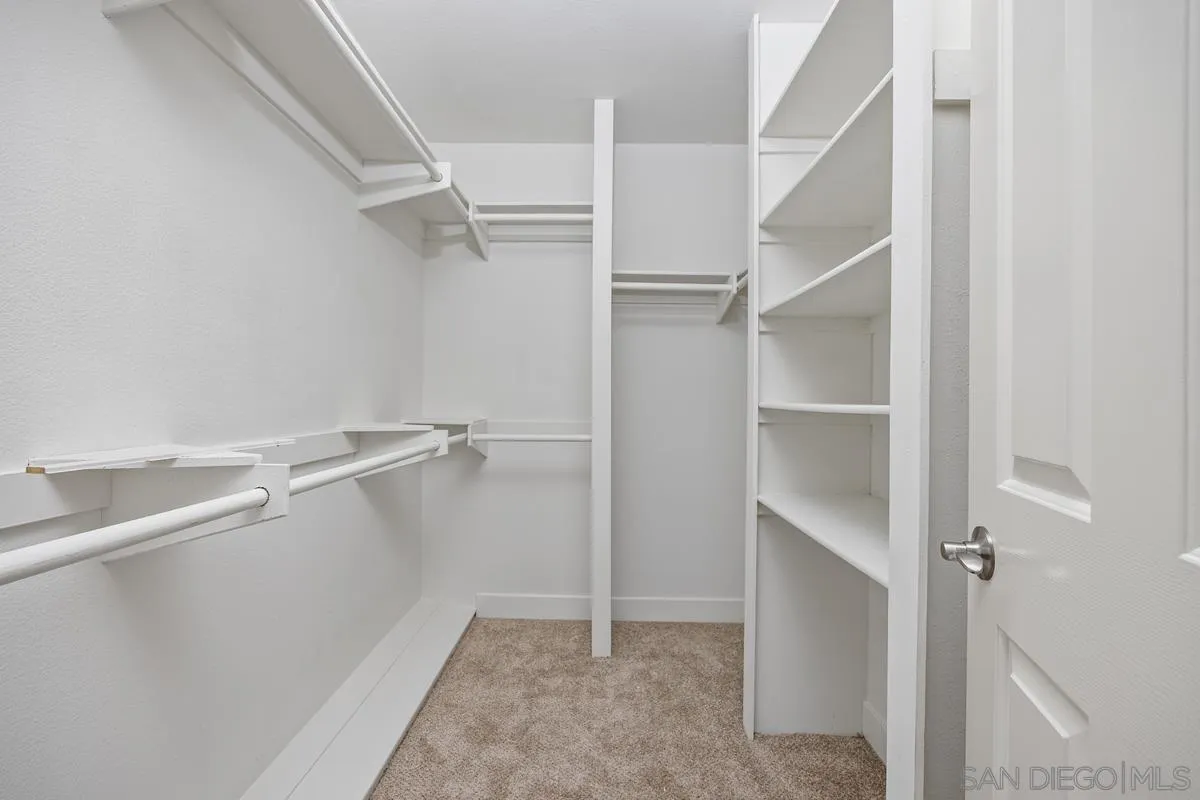 5125 Renaissance Avenue, Unit B San Diego, CA 92122 - Photo 25 of 45