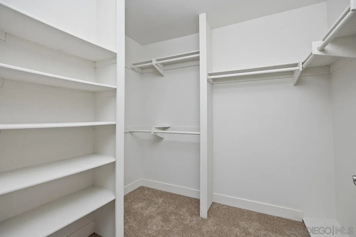 5125 Renaissance Avenue, Unit B San Diego, CA 92122 - Photo 26 of 45