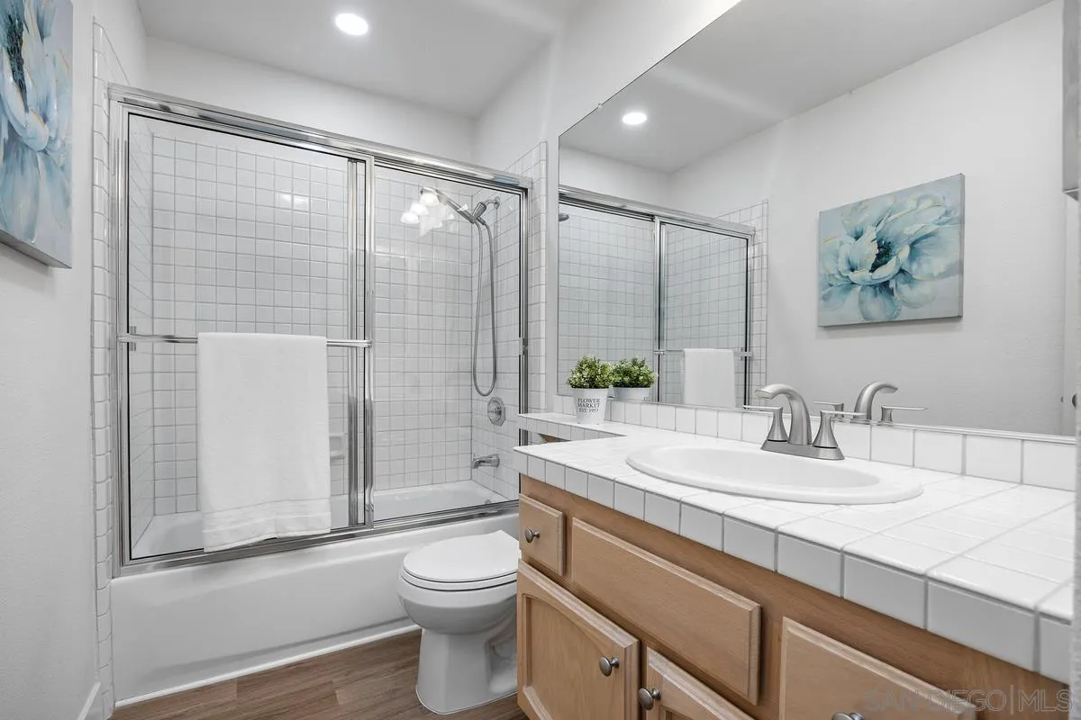 5125 Renaissance Avenue, Unit B San Diego, CA 92122 - Photo 30 of 45