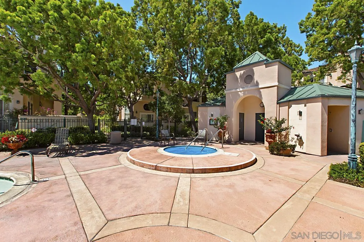 5125 Renaissance Avenue, Unit B San Diego, CA 92122 - Photo 37 of 45