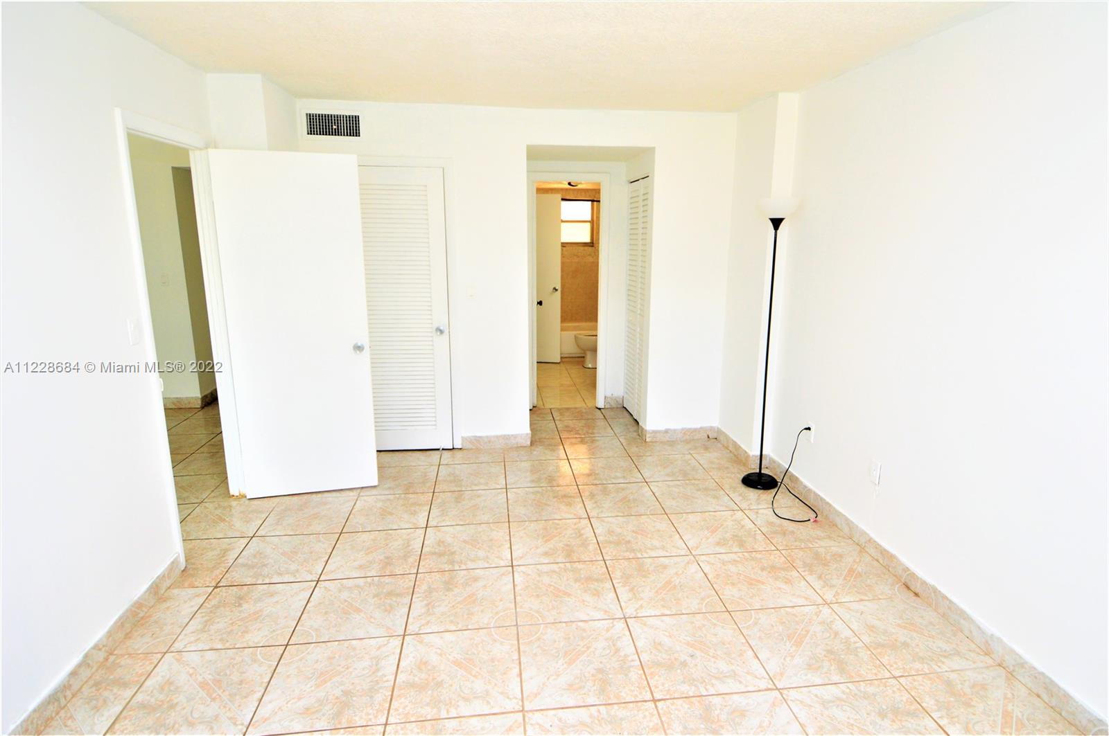 Golden Glades Miami, FL 33169 - Photo 7 of 17 a view of an empty room