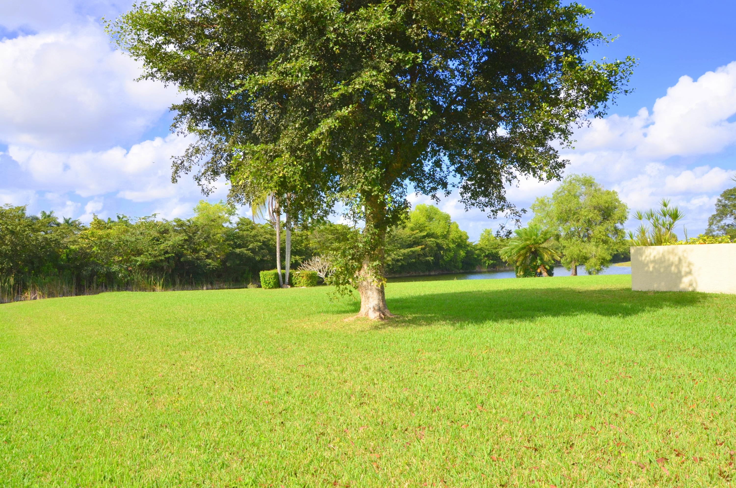 11897 Sandlake Drive Boca Raton, FL 33428 - Photo 18 of 27 Back yard