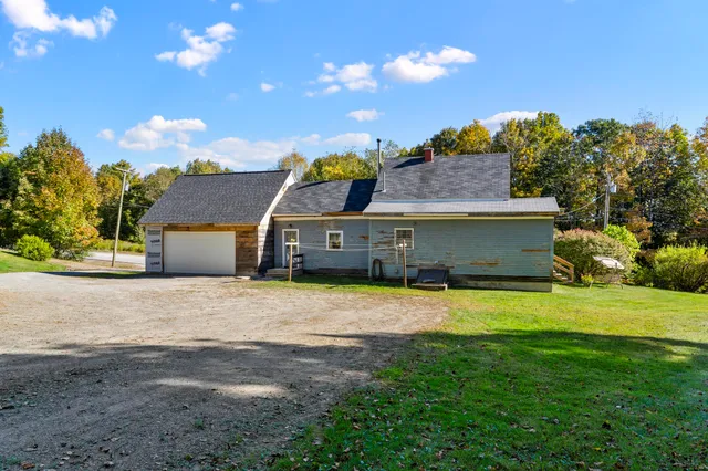 $269,900 | 772 Prescott Road, Manchester, ME 04351