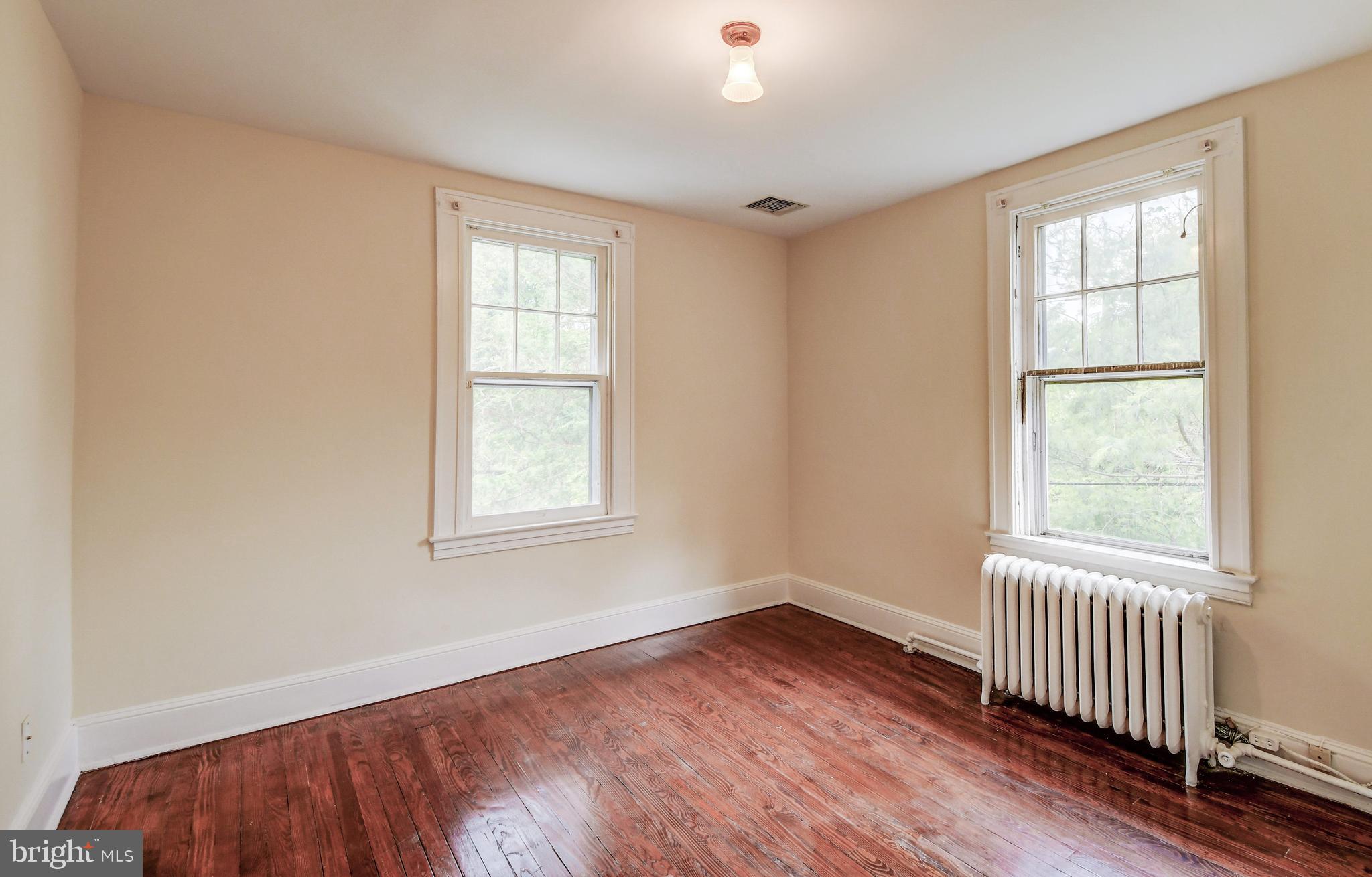 6403 Clearspring Road Baltimore, MD 21212 - Photo 25 of 37 Bedroom 2