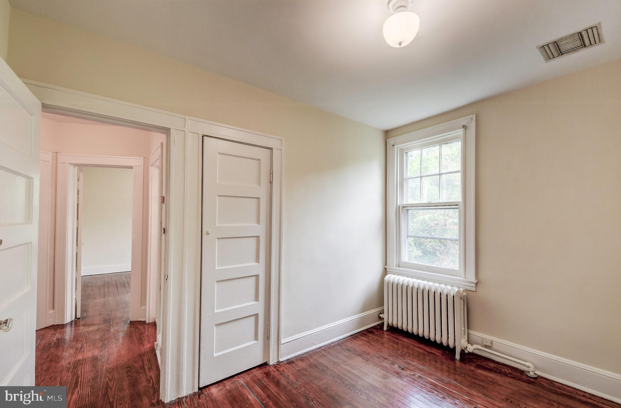 6403 Clearspring Road Baltimore, MD 21212 - Photo 29 of 37 Bedroom 4