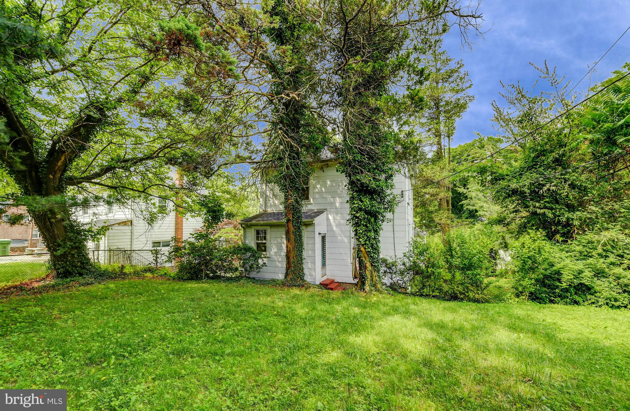 6403 Clearspring Road Baltimore, MD 21212 - Photo 36 of 37 Large backyard to enjoy all the summer cookouts