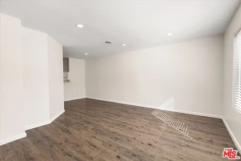 $445,000 | 708 North Eucalyptus Avenue, Unit 104, Inglewood, CA 90302