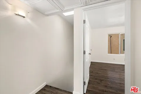 $445,000 | 708 North Eucalyptus Avenue, Unit 104, Inglewood, CA 90302