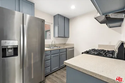 $445,000 | 708 North Eucalyptus Avenue, Unit 104, Inglewood, CA 90302