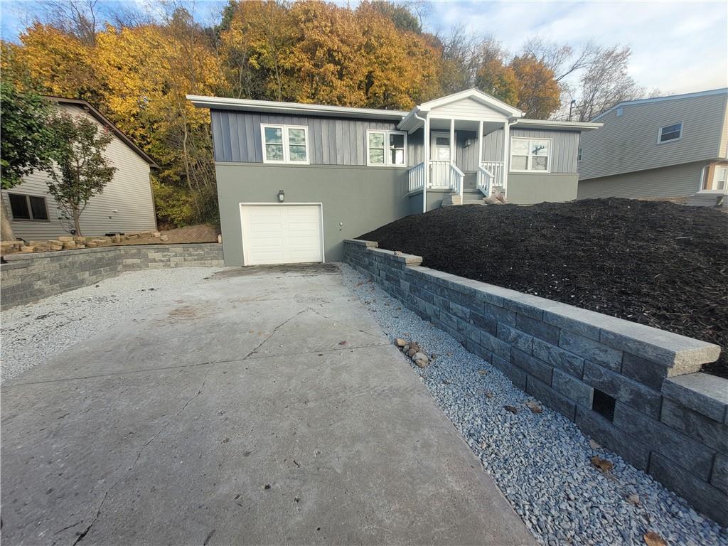 1830 Brodhead Road Aliquippa, PA 15001 - Photo 35 of 37 Garage