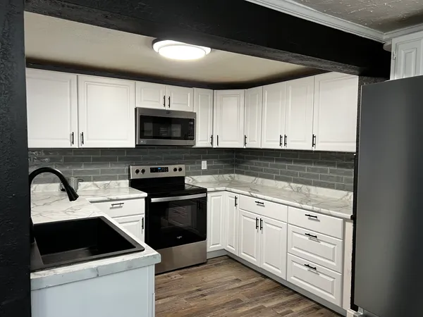 $240,000 | 33 Westwood Drive, Mount Vernon, IL 62864