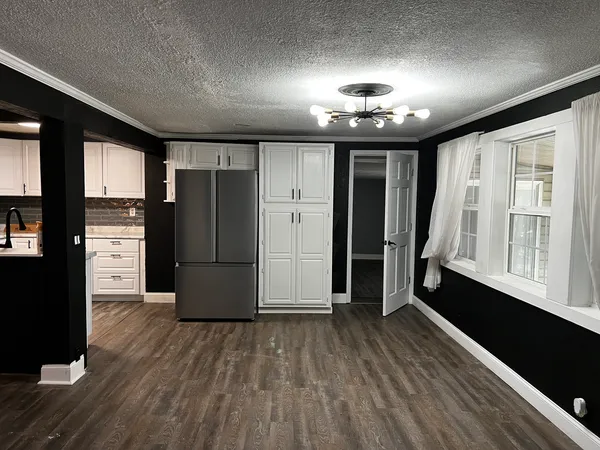 $240,000 | 33 Westwood Drive, Mount Vernon, IL 62864