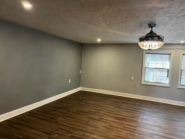 $240,000 | 33 Westwood Drive, Mount Vernon, IL 62864