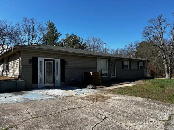 $240,000 | 33 Westwood Drive, Mount Vernon, IL 62864