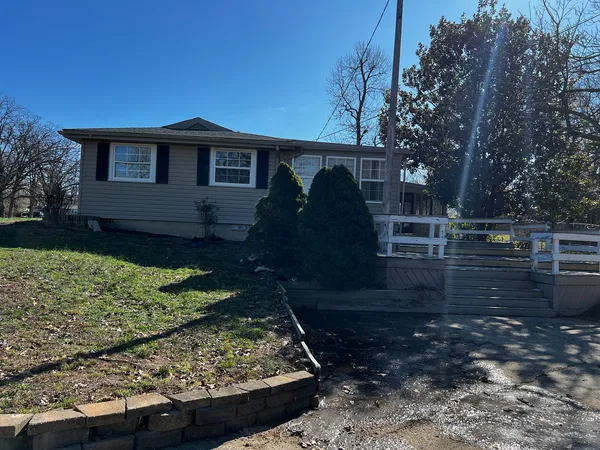 $240,000 | 33 Westwood Drive, Mount Vernon, IL 62864