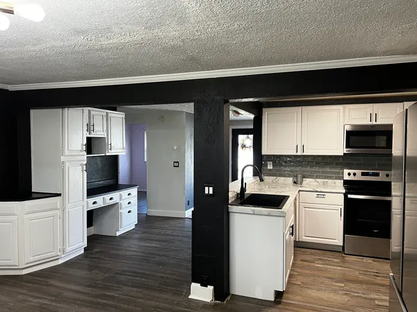 $240,000 | 33 Westwood Drive, Mount Vernon, IL 62864