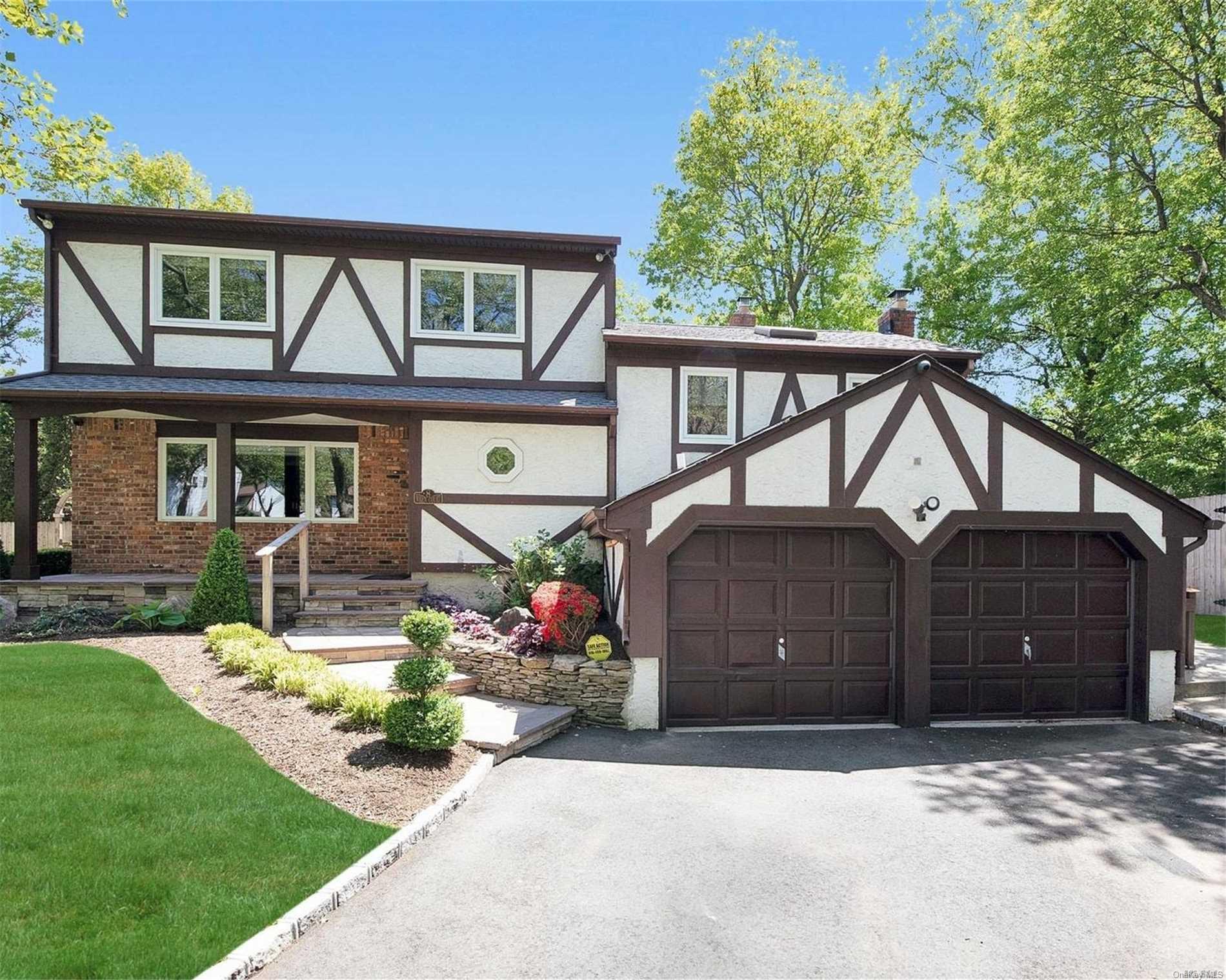 8 Wren Court Commack, NY 11725 - Photo 1 of 1 Welcome!