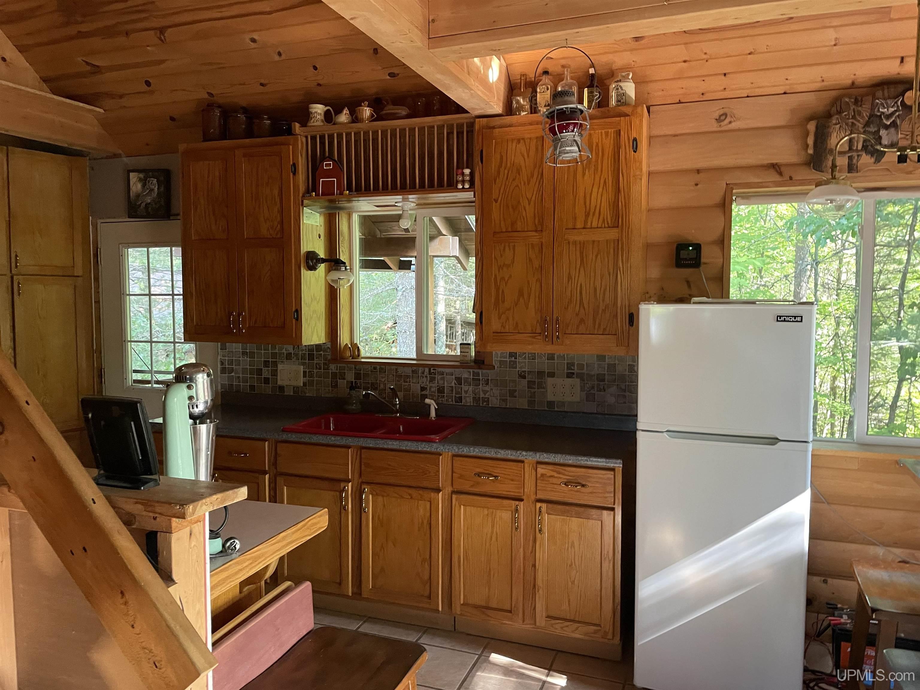 W11894 Jones Road Athelstane, WI 54104 - Photo 9 of 44