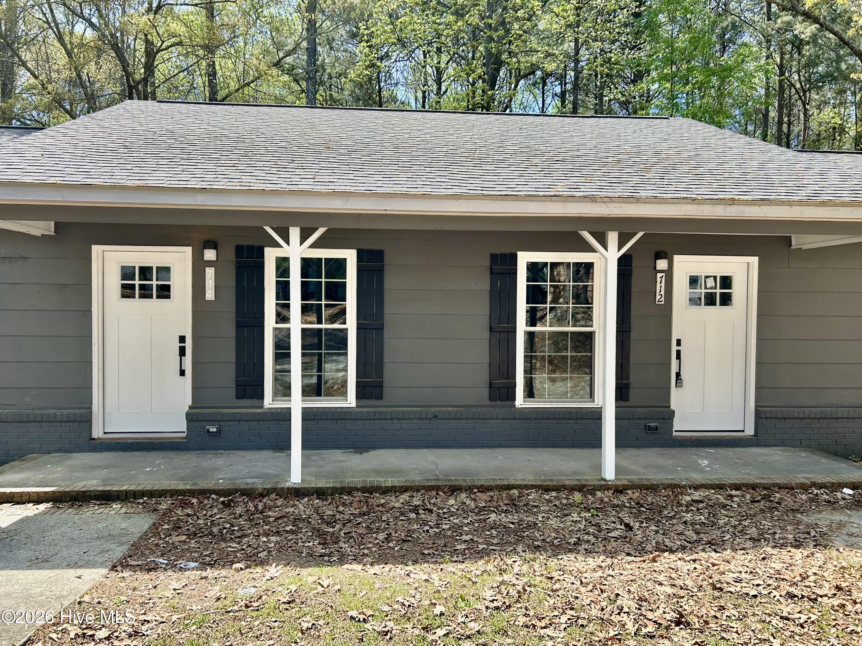 712 Pickett Street Rockingham, NC 28379 - Photo 1 of 8 712 Pickett St