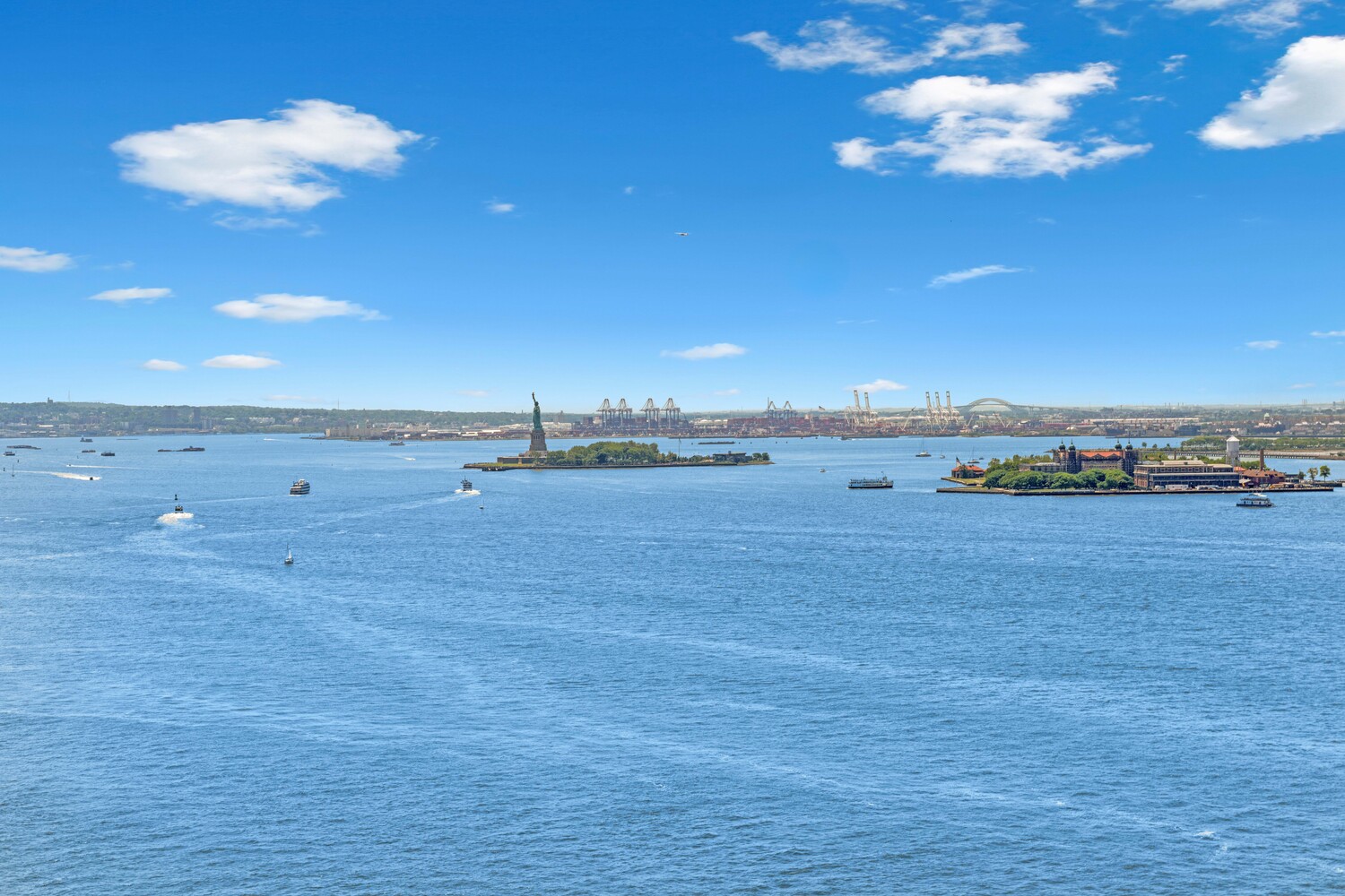 377 Rector Place, Unit 26A Manhattan, NY 10280 - Photo 7 of 9
