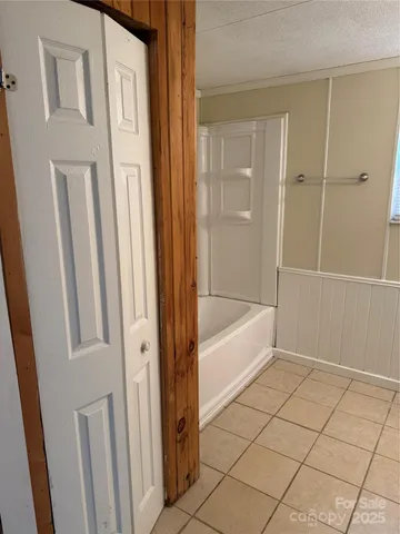 $269,500 | 55 Twin Oaks Lane, Spruce Pine, NC 28777