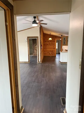 $269,500 | 55 Twin Oaks Lane, Spruce Pine, NC 28777