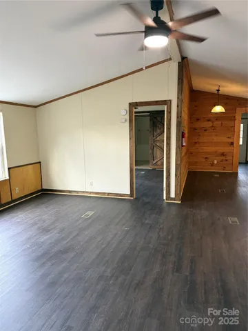 $269,500 | 55 Twin Oaks Lane, Spruce Pine, NC 28777